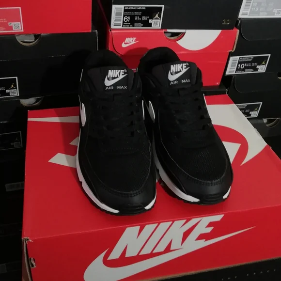 NIKE AIR MAX 90S ESSENTIAL WOMEN US SIZE 7 SUPER MINT COND "USED ITEM NO - Picture 6 of 10